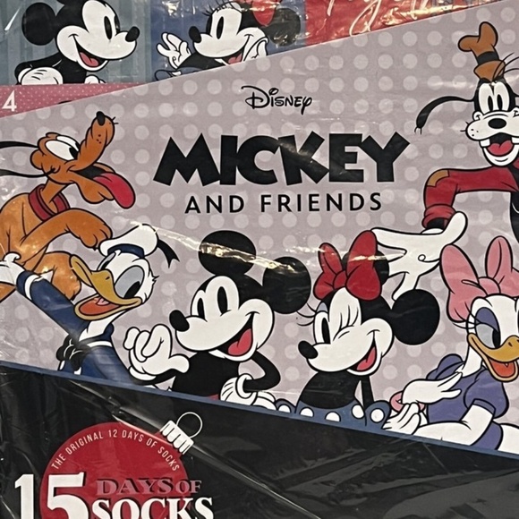 Disney Women's Mickey Mouse & Friends 15 Days of Socks Advent Calendar Sz 4-10 - Picture 2 of 8